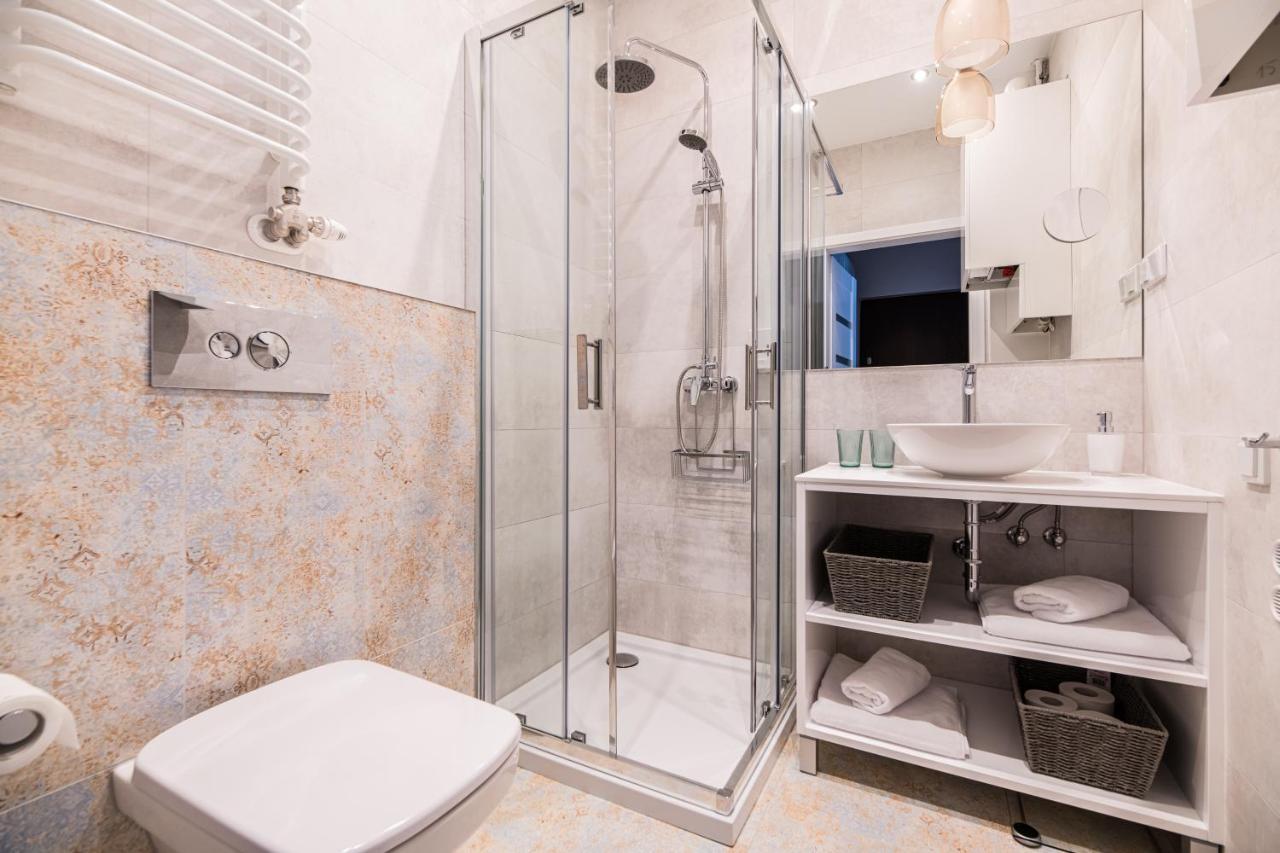 Attractive Apartment Oldtown Near Thetrain Station Cracovia Exterior foto